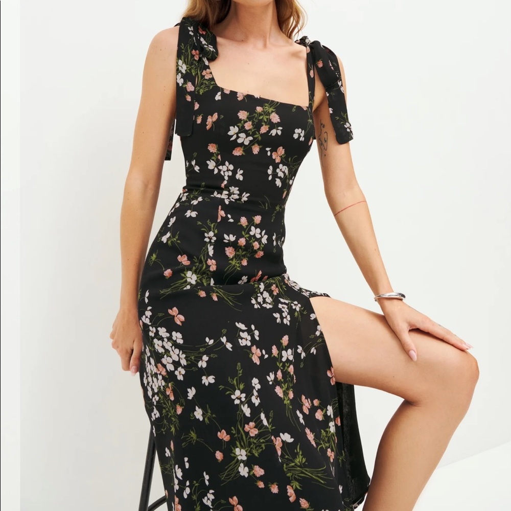 Reformation Twilight Dress size 12 in Sagittarius